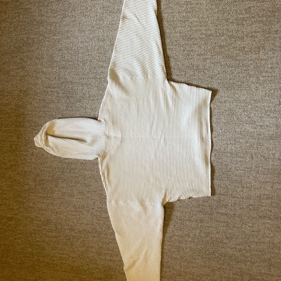 Offline by Aerie Cropped Pullover Hoodie - Picture 3 of 4